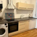 Casa Nostra - Helle Wohnung - direkt am Augarten